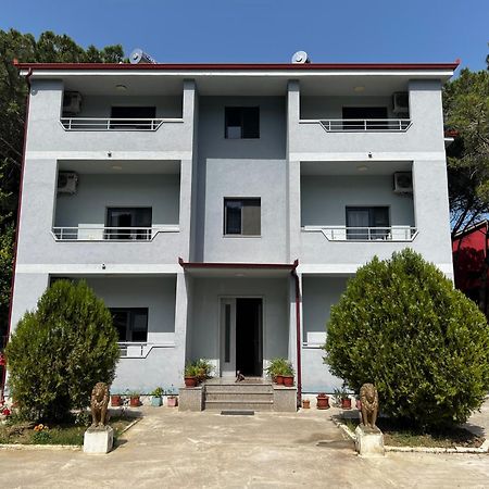 Canary Hotel 格勒姆 外观 照片
